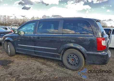 2013 Chrysler Town & Country Touring z USA, uszkodzony, nr VIN 2C4RC1BG8DR792988